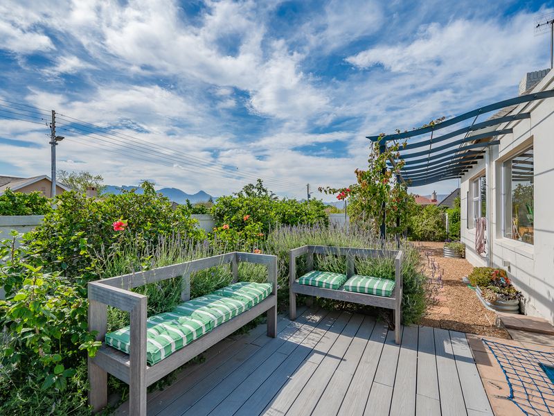 Beautiful 4-bed family home with 2-bed flat in Lochnerhof - Photo 2