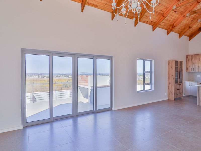 Coastal Elegance Meets Timeless Comfort - Photo 7