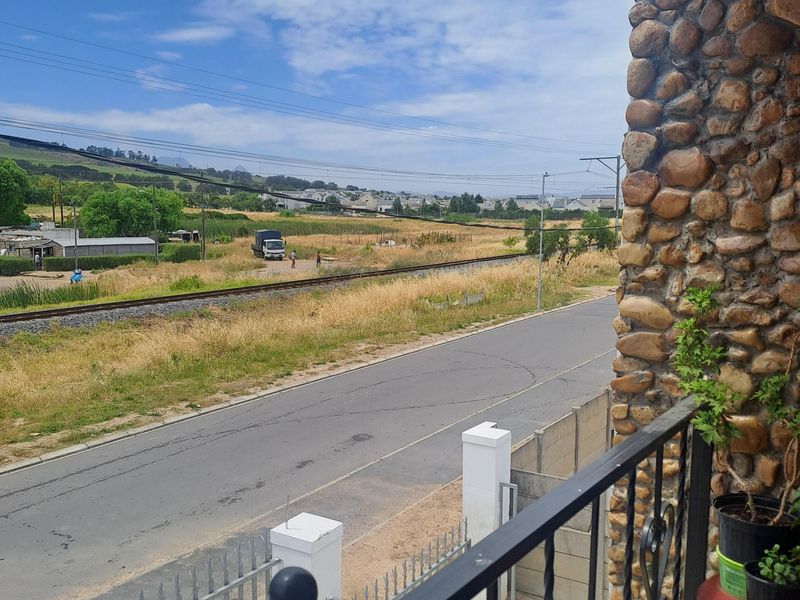 House For Sale In Somerset West - Photo 4
