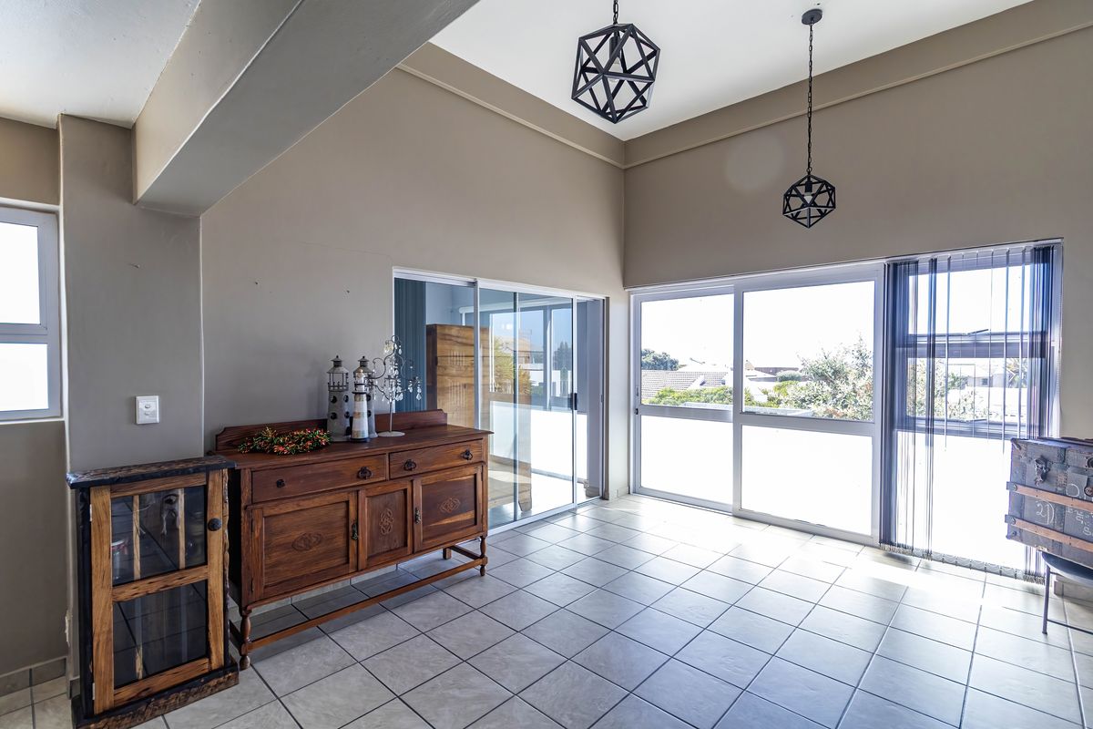 House For Sale In Yzerfontein - Photo 4