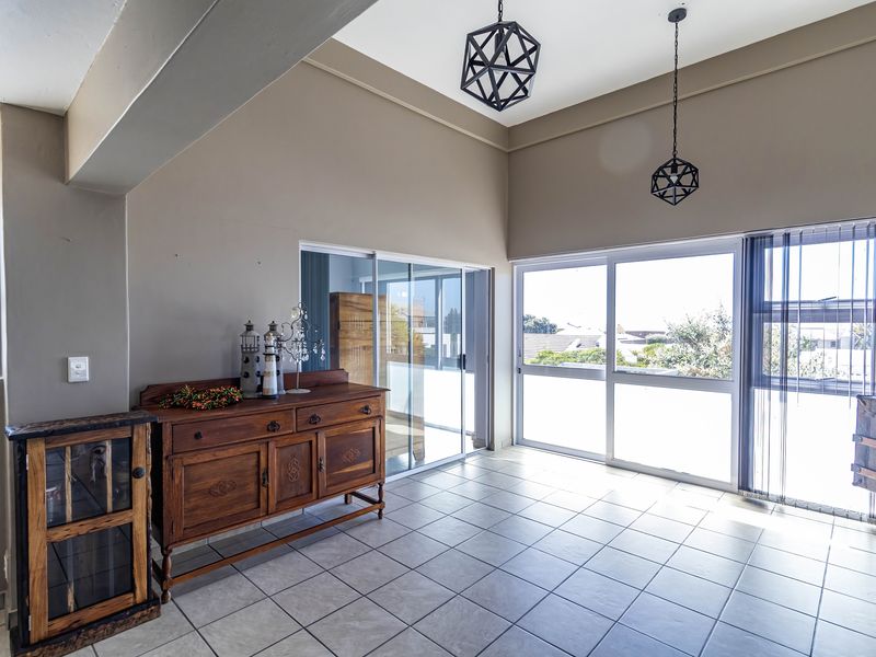 House For Sale In Yzerfontein - Photo 4