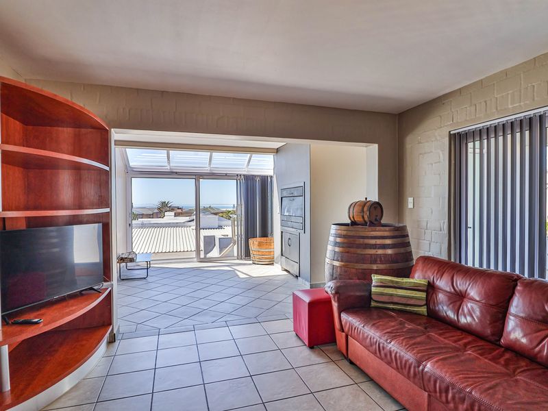 House For Sale In Yzerfontein - Photo 7