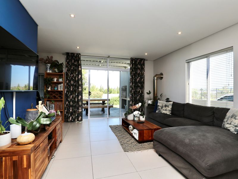 Charming 3 bedroom duplex in Somerset Lakes - Photo 6