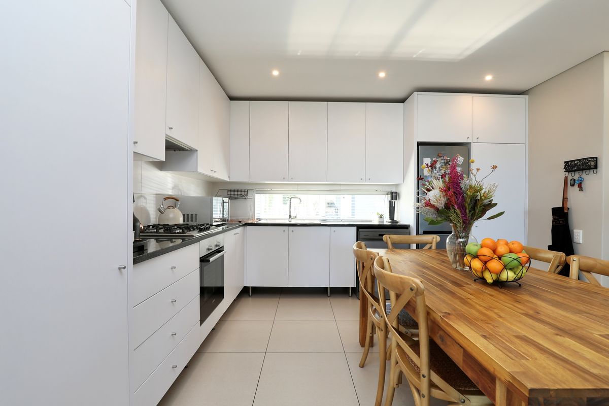 Charming 3 bedroom duplex in Somerset Lakes - Photo 4