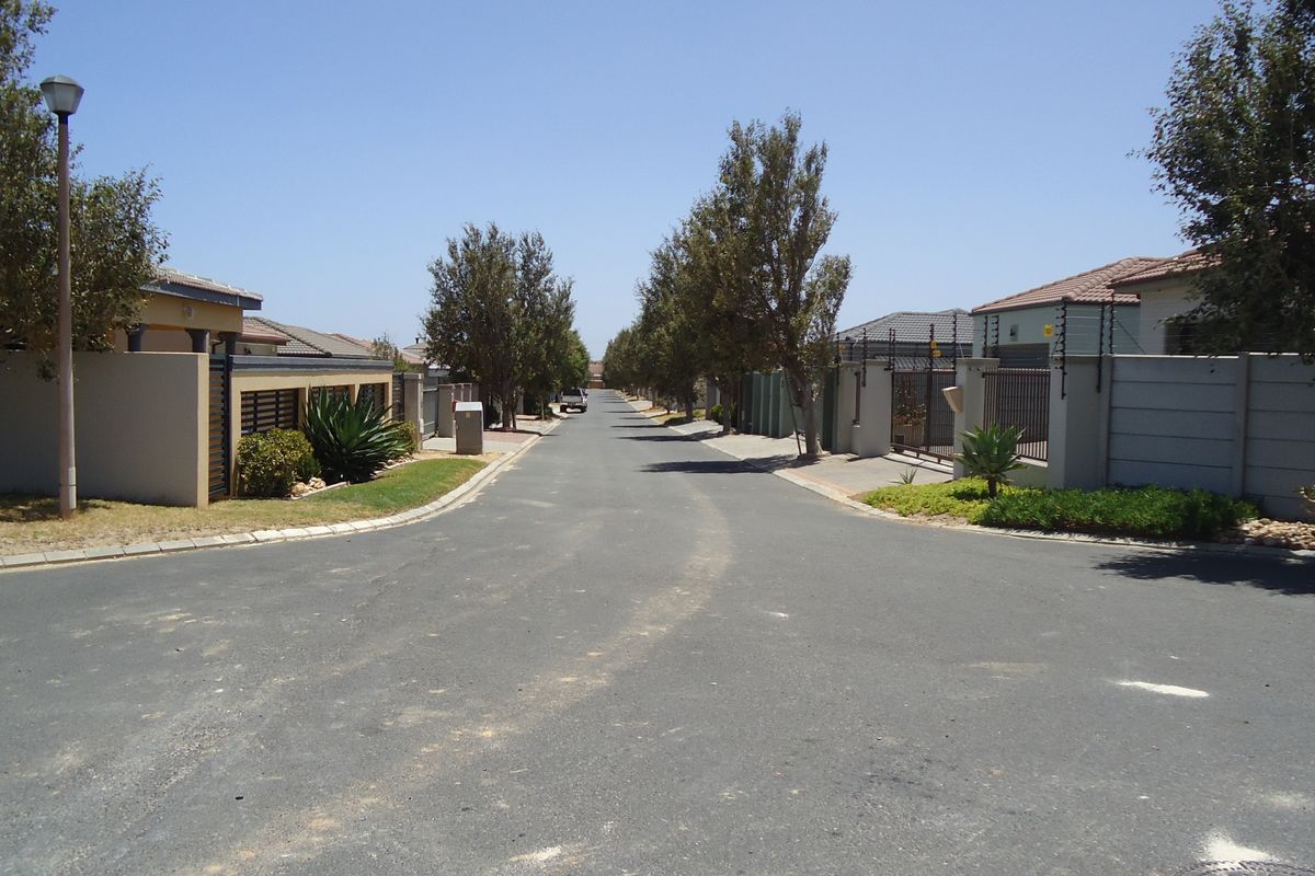 Vacant Land Residential For Sale In Gordons Bay - Photo 2