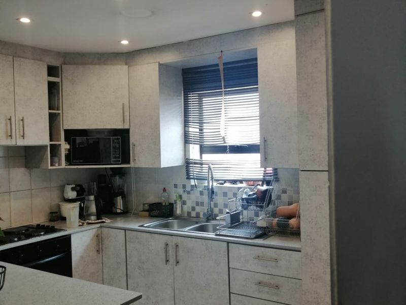 Apartment For Sale In Gordons Bay - Photo 8