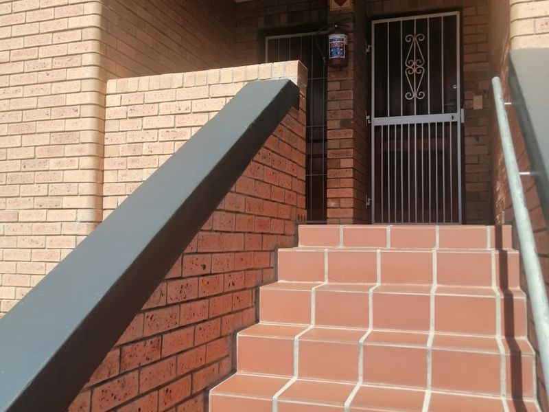 Apartment For Sale In Gordons Bay - Photo 2