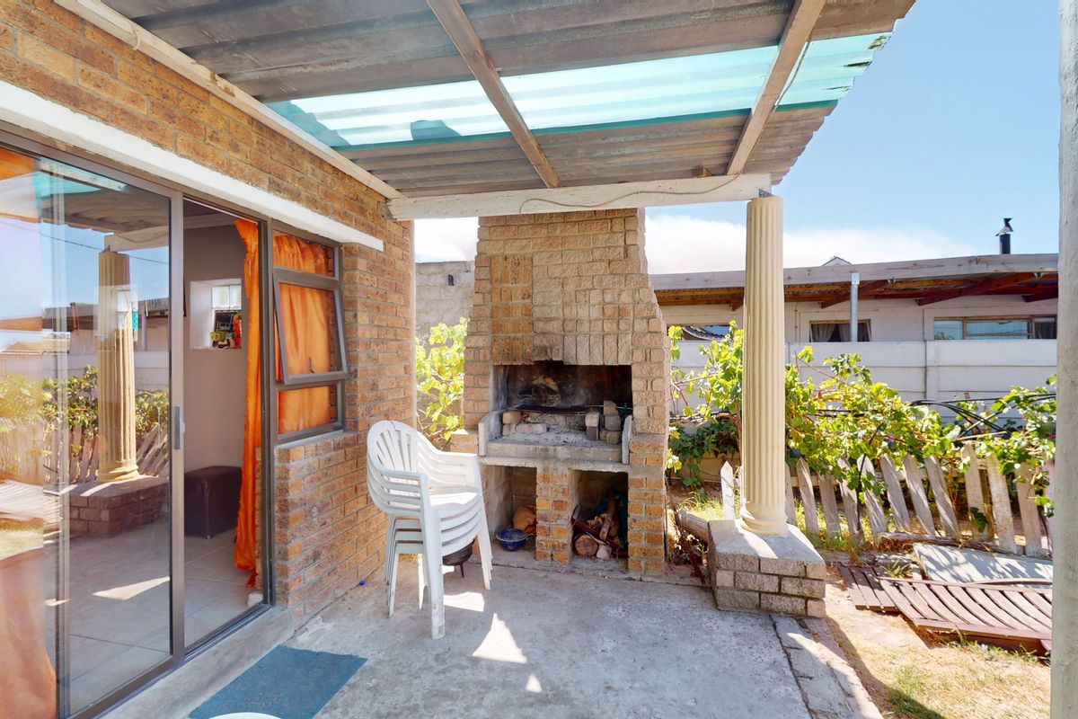 House For Sale In Somerset West - Photo 4