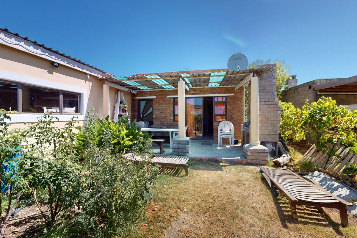 House For Sale In Somerset West - Photo 3