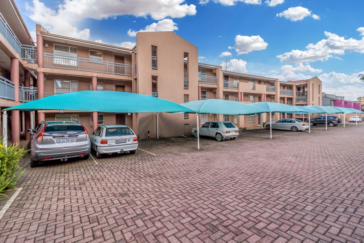 Renovated Garden Unit - Photo 2