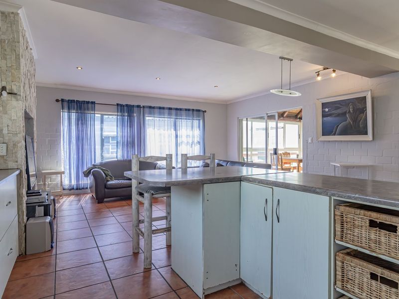 3 Bedroom House To Rent – Waterfront - Photo 10