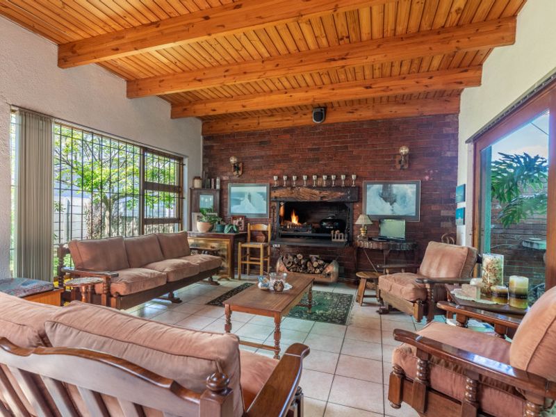 House For Sale In Bellville - Photo 4