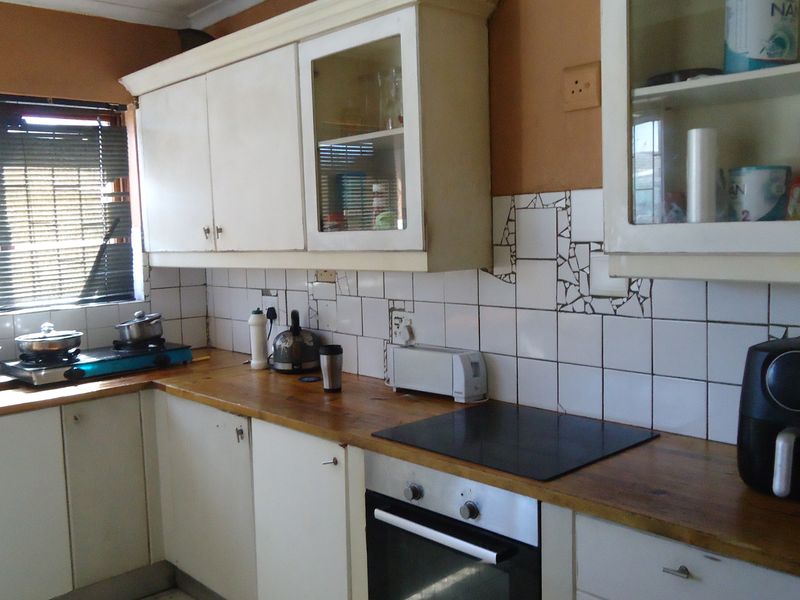 House For Sale In Macassar - Photo 5