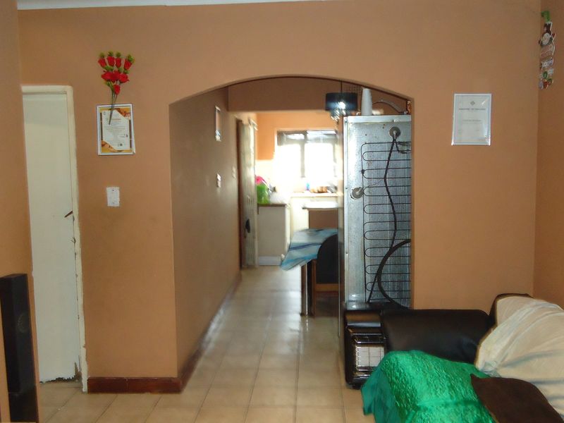 House For Sale In Macassar - Photo 9