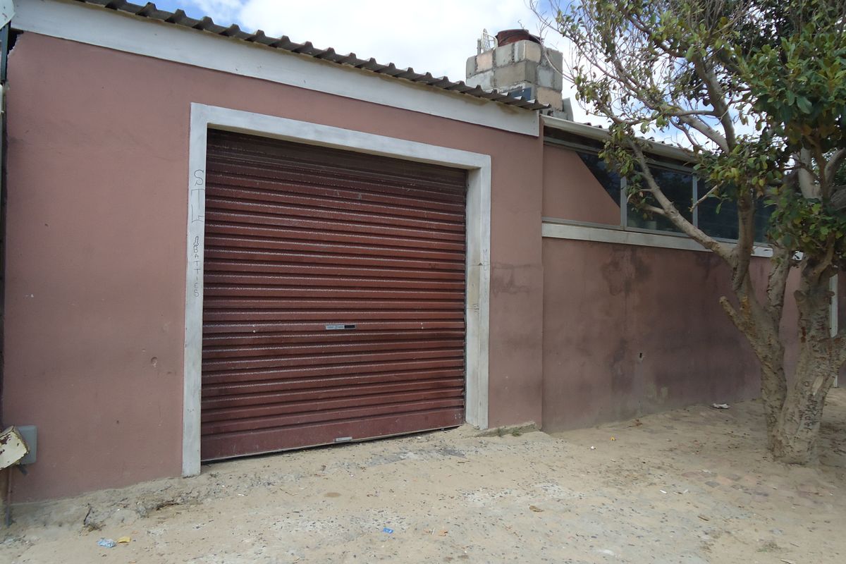 House For Sale In Strand - Photo 2