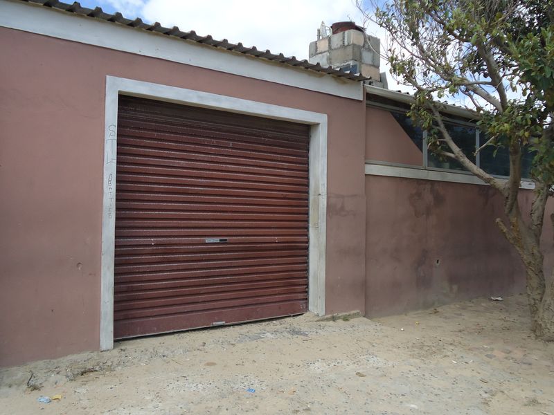 House For Sale In Strand - Photo 2