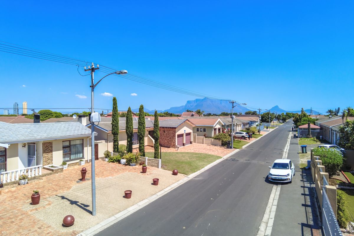 Warmth, Space & Location in the Heart of Goodwood Park - Photo 4