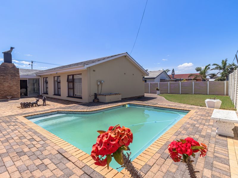 Warmth, Space & Location in the Heart of Goodwood Park - Photo 8