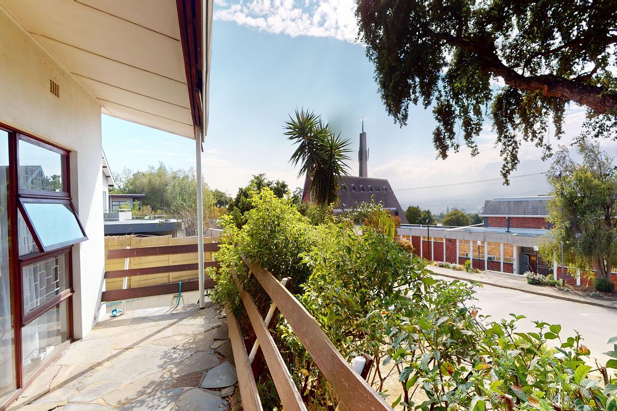 Ideal Family Home Near Courtrai Primary - Photo 5
