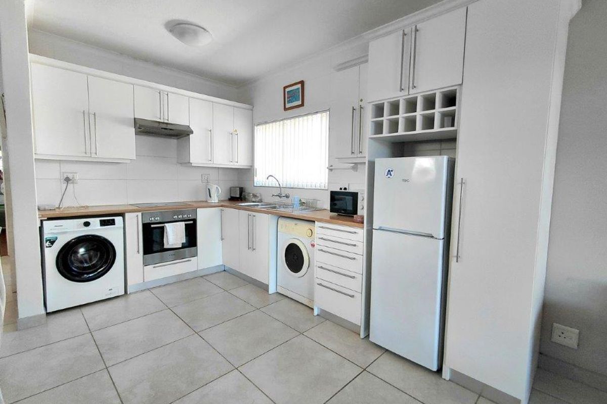 Your seaside escape awaits — just steps from the beach! - Photo 4