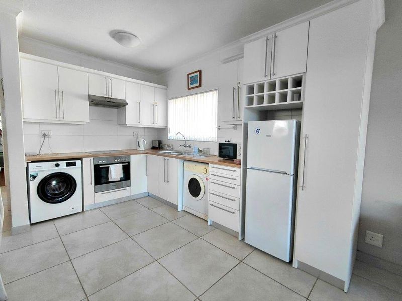 Your seaside escape awaits — just steps from the beach! - Photo 4