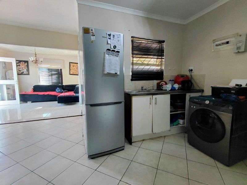 Add your personal touch to this property offering space and opportunity - Photo 10