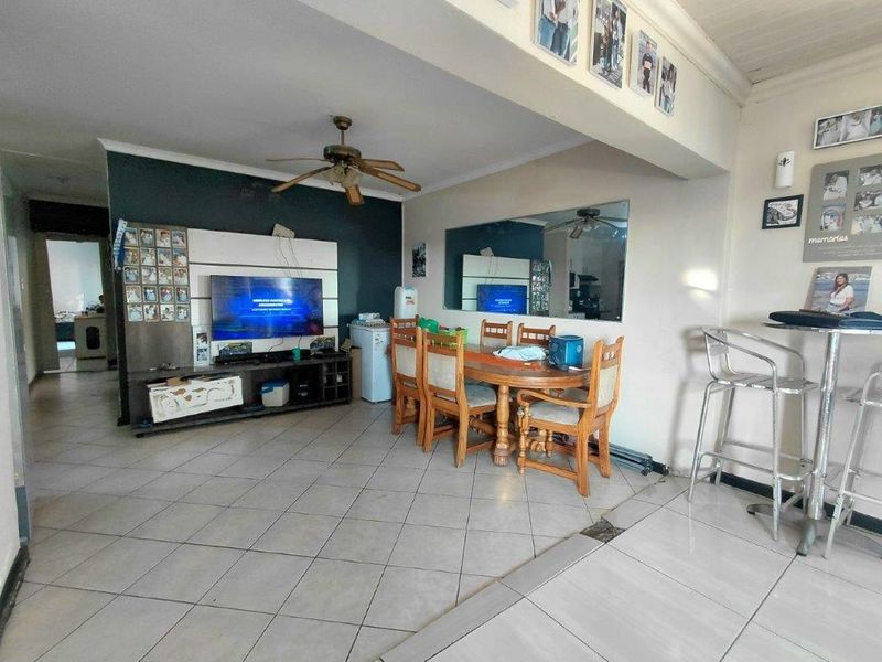 Add your personal touch to this property offering space and opportunity - Photo 7
