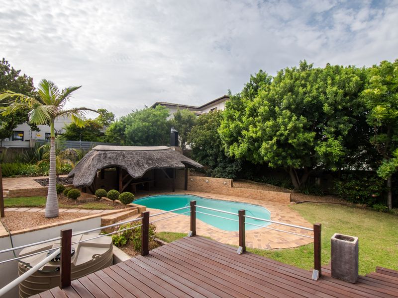 Space and solid foundations in prestigeous La Sandra - Photo 5