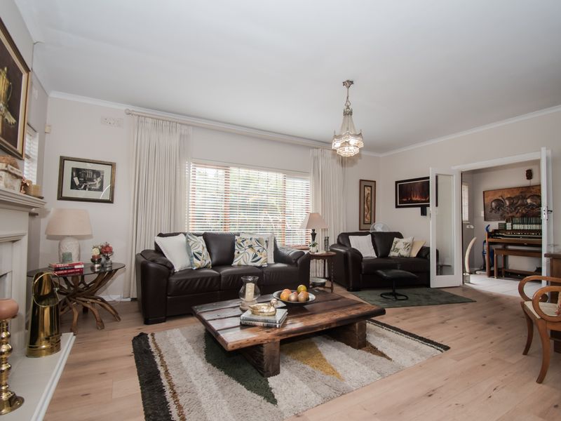 Space and solid foundations in prestigeous La Sandra - Photo 6