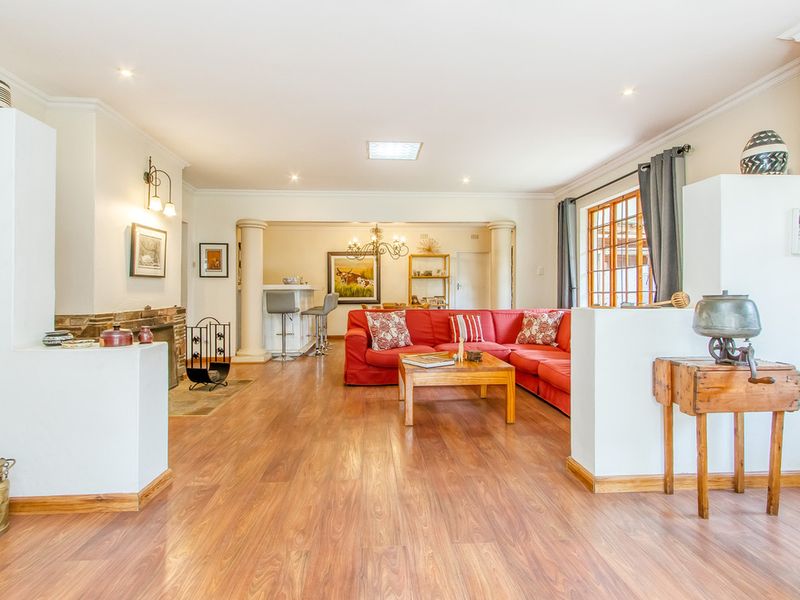 Space for Everyone! Family Home with Cottage and Excellent Security - Photo 10