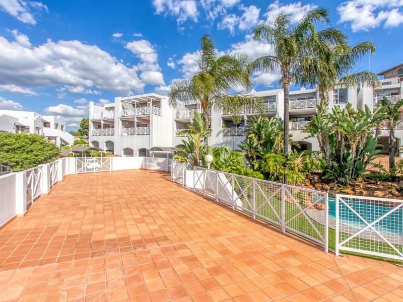 2 Bedroom Apartment - Photo 5