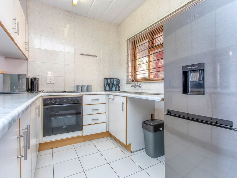 2 Bedroom Apartment - Photo 9