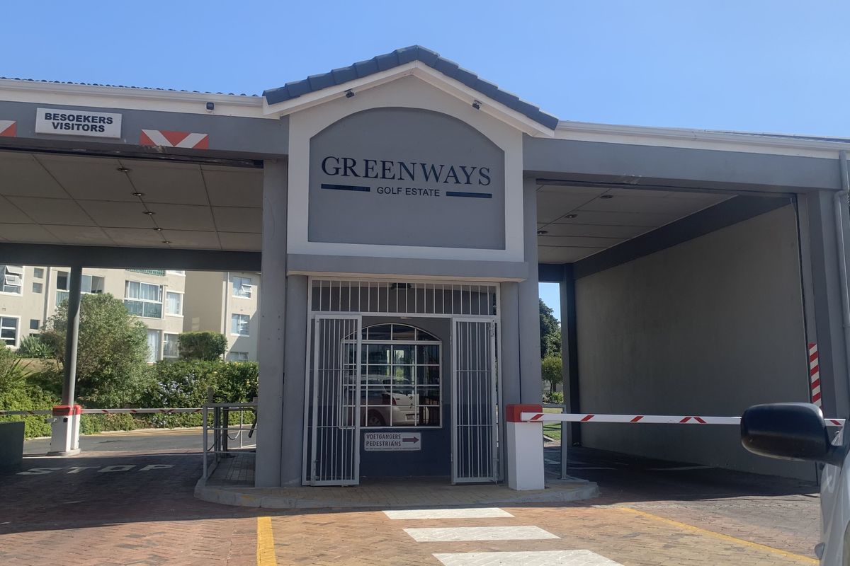 Apartment Pending Sale In Strand - Photo 2