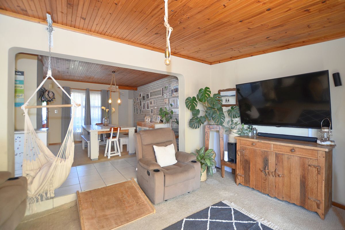 You Have to View to See the Potential - Photo 5