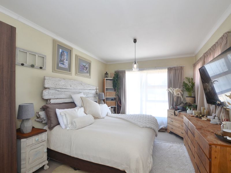 You Have to View to See the Potential - Photo 9