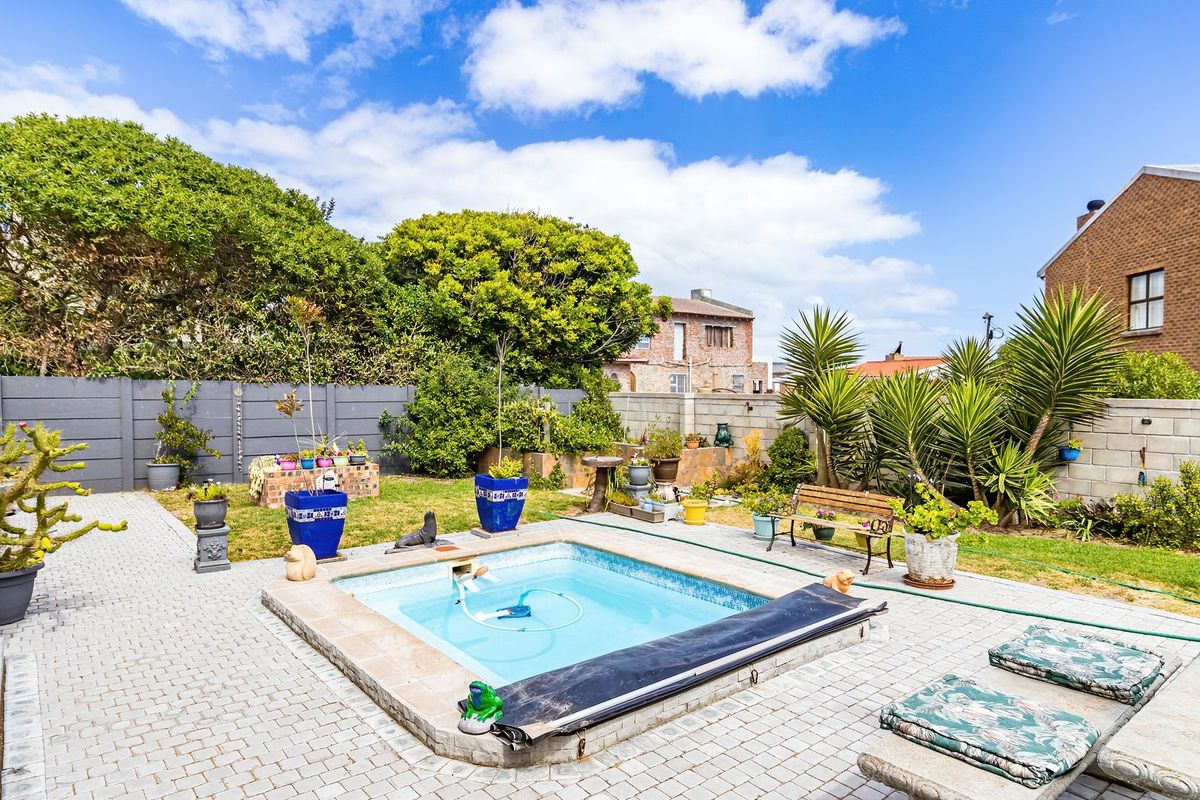 House For Sale In Yzerfontein - Photo 2