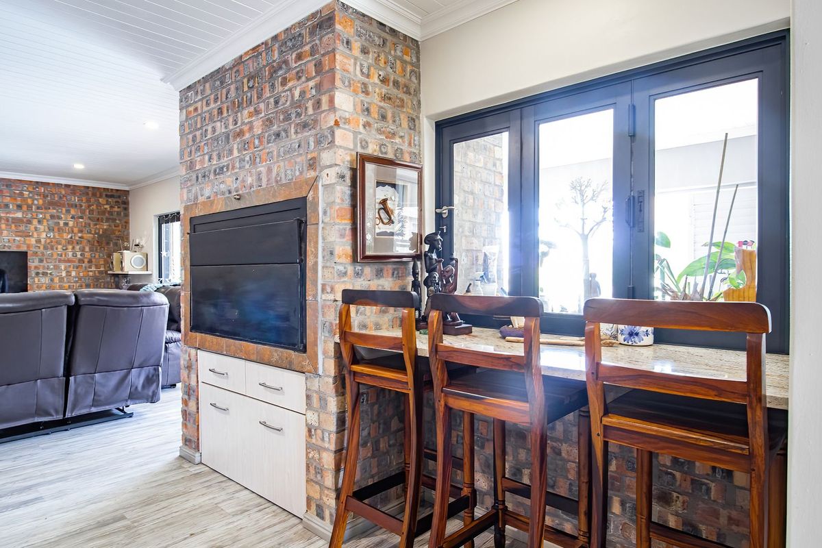 House For Sale In Yzerfontein - Photo 4