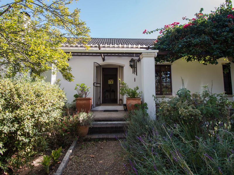 Cute Cape Cottage in established suburb - Photo 2