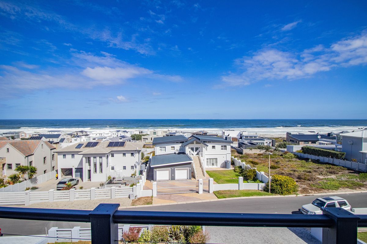 House For Sale In Yzerfontein - Photo 2