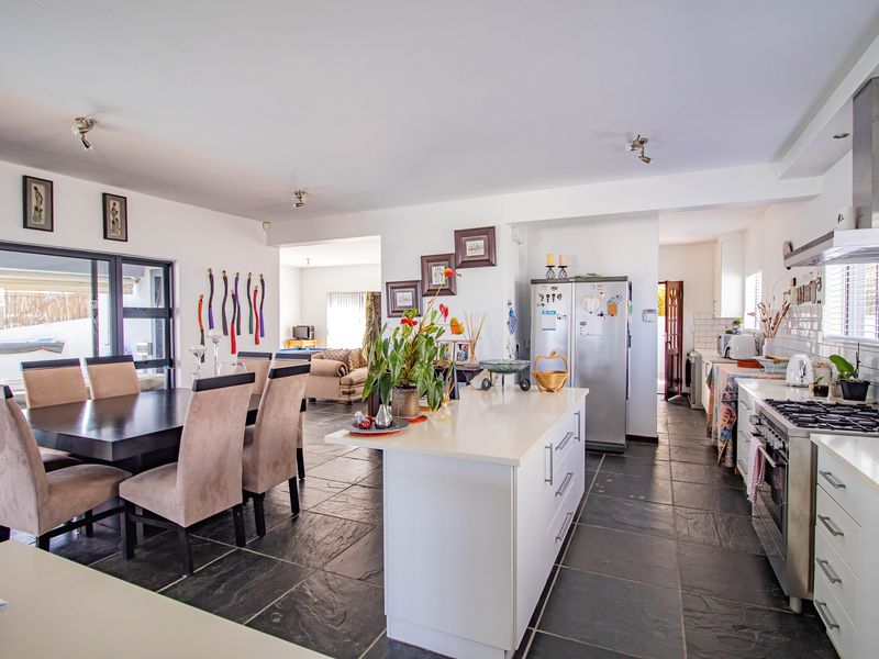 House For Sale In Yzerfontein - Photo 5