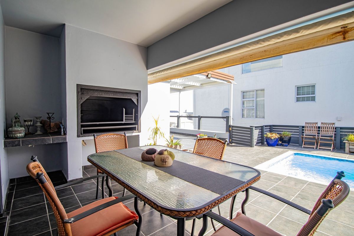 House For Sale In Yzerfontein - Photo 3