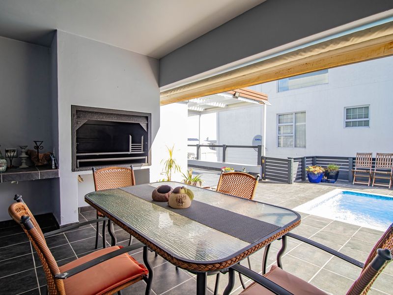 House For Sale In Yzerfontein - Photo 3