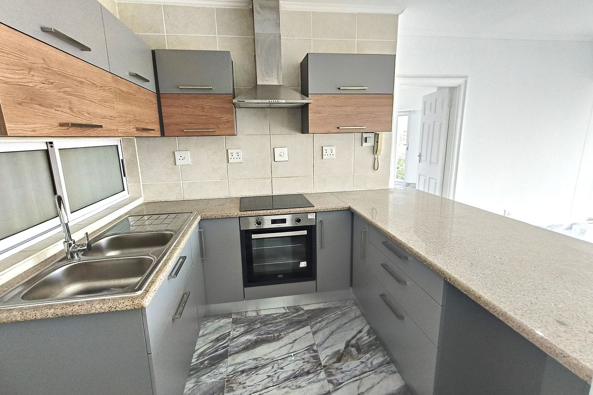 AIRBNB - COASTAL INVESTMENT - PRIME STRAND LOCATION - Photo 5