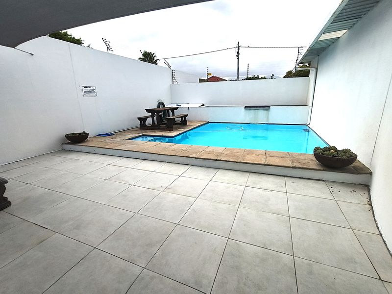 AIRBNB - COASTAL INVESTMENT - PRIME STRAND LOCATION - Photo 10