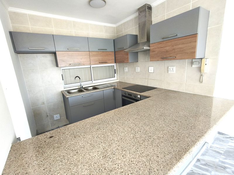 AIRBNB - COASTAL INVESTMENT - PRIME STRAND LOCATION - Photo 6