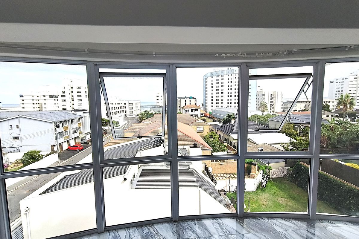 AIRBNB - COASTAL INVESTMENT - PRIME STRAND LOCATION - Photo 4