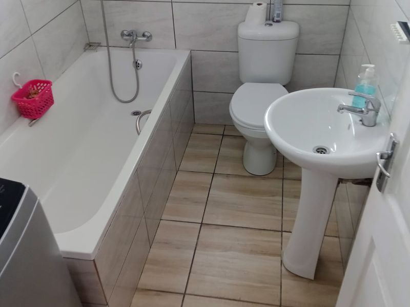 Step Into Homeownership – Affordable 3-Bedroom Gem in Beverly Park, - Photo 5