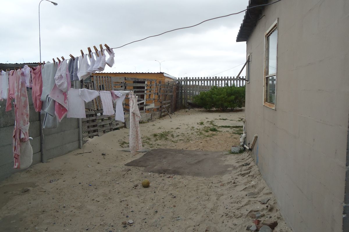 Semi Detached For Sale In Blue Downs - Photo 2