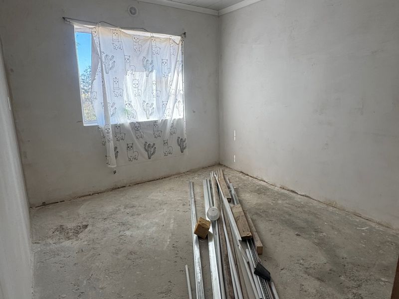 Exclusive Mandate – Priced to Sell! Finish It Your Way | No Transfer Duty - Photo 9