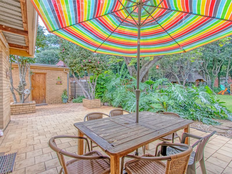 Versatile Multi-Unit Property with Excellent Rental Income Potential - Photo 7